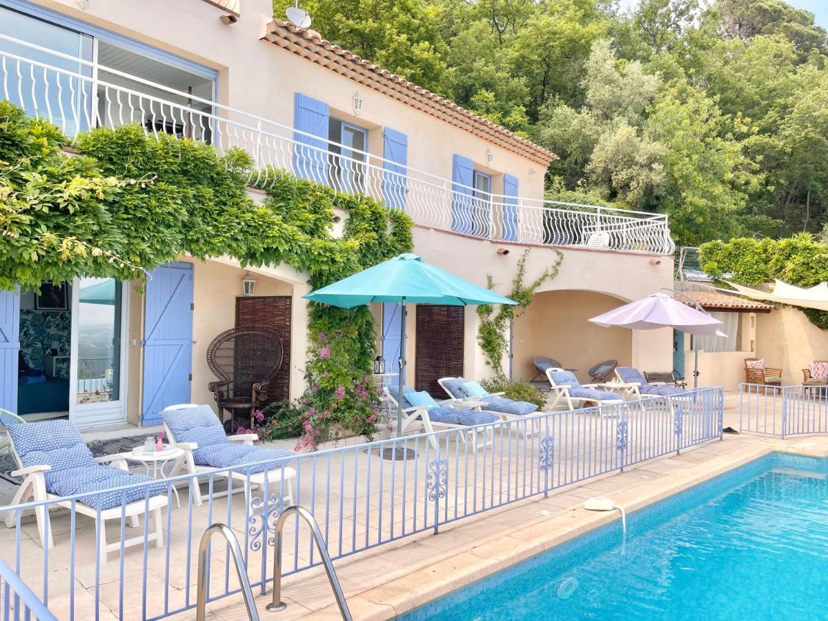 Les Volets Bleus Hotell Spéracèdes Exteriör bild